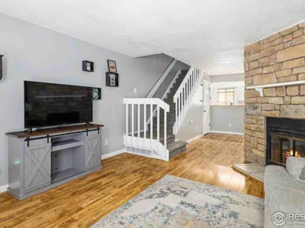 11951 E Kepner Dr - Photo 6 of 27