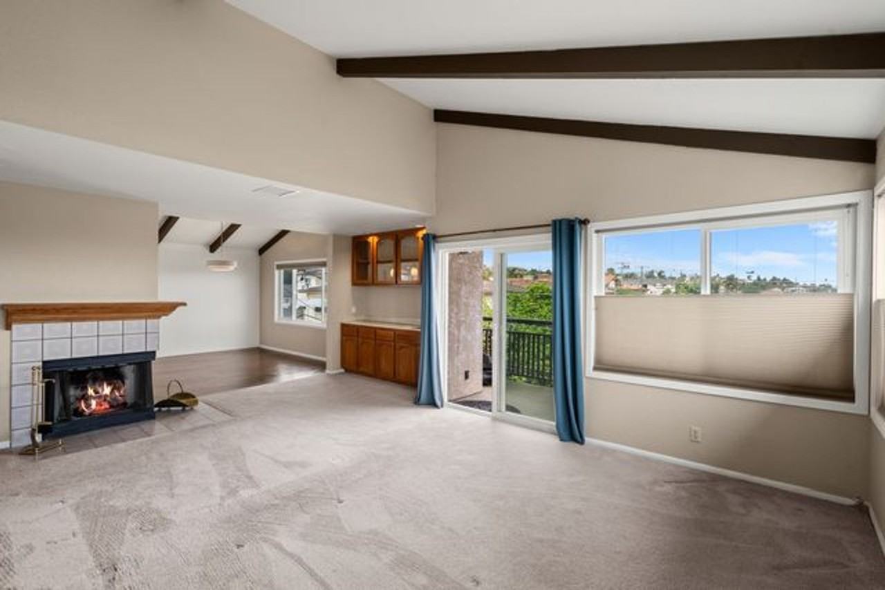 1066 W 11th St #4 - Photo 4 of 16