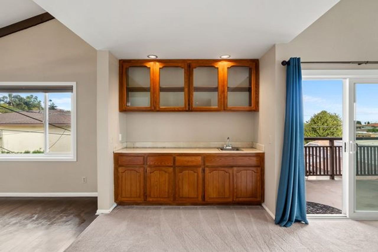 1066 W 11th St #4 - Photo 6 of 16