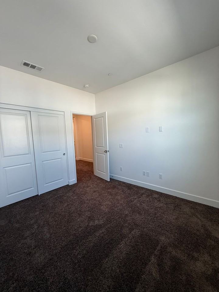 2537 Little Rock Ln - Photo 5 of 15