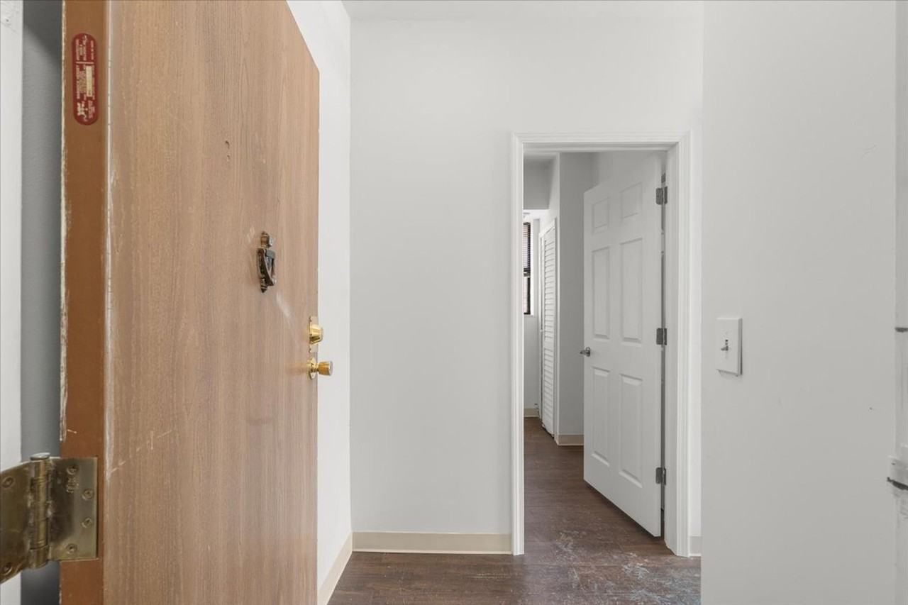 BEL590 - Photo 5 of 50