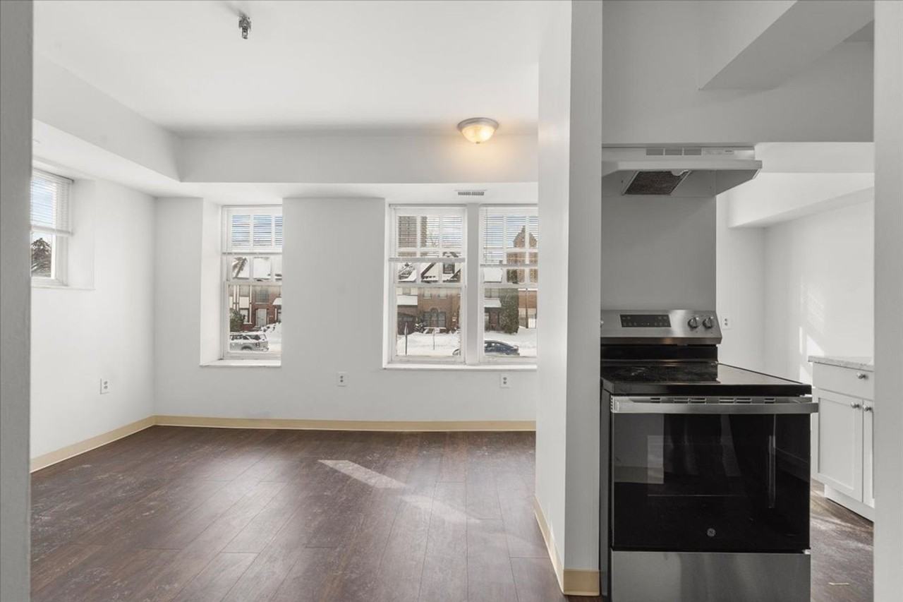 BEL590 - Photo 6 of 50