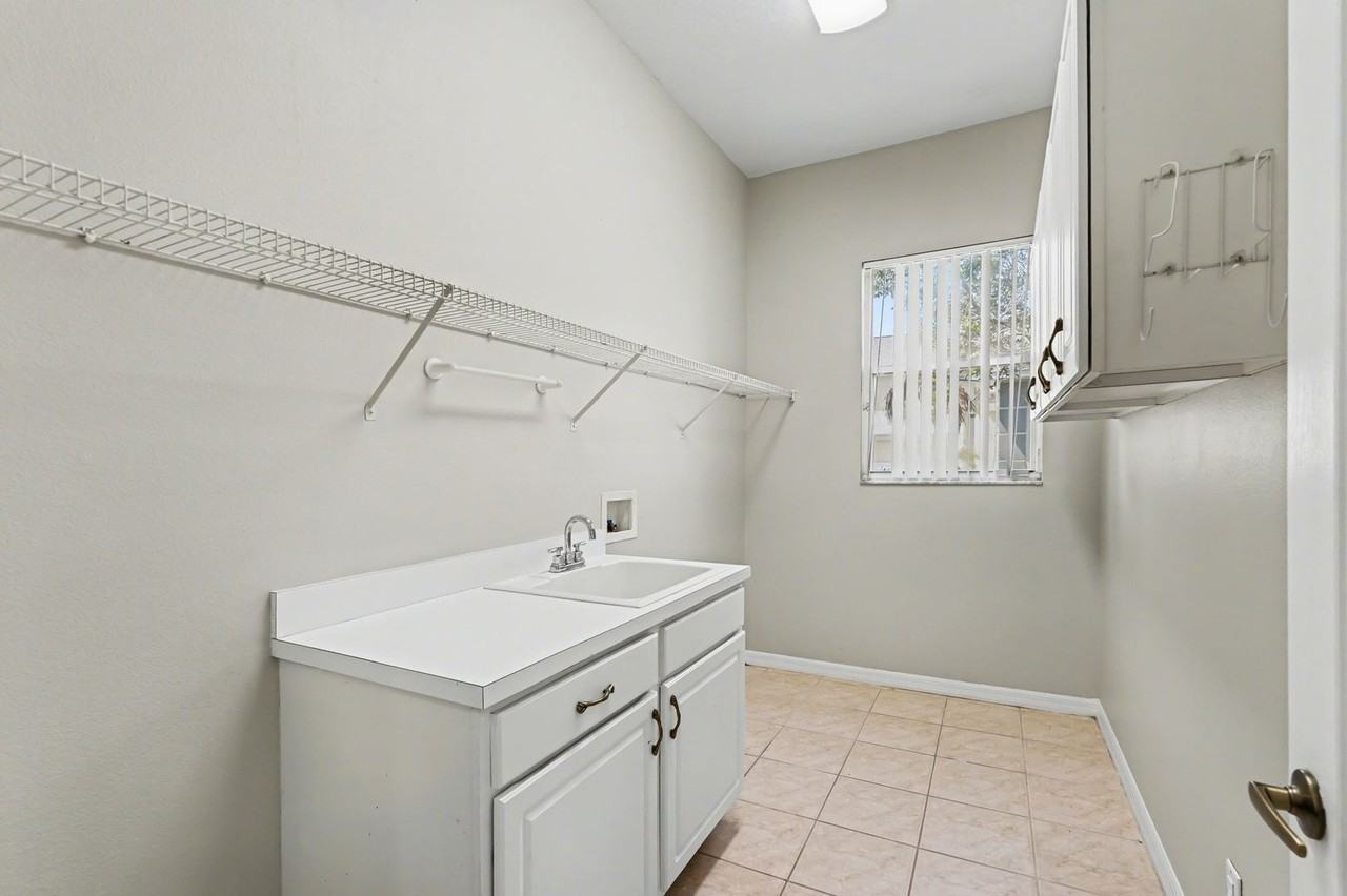 6146 Arlington Cir - Photo 2 of 30