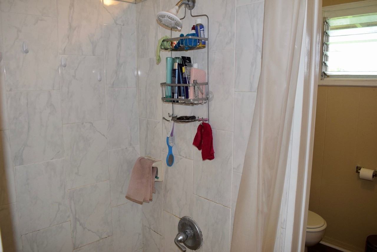 71 Aipuni St - Photo 7 of 9