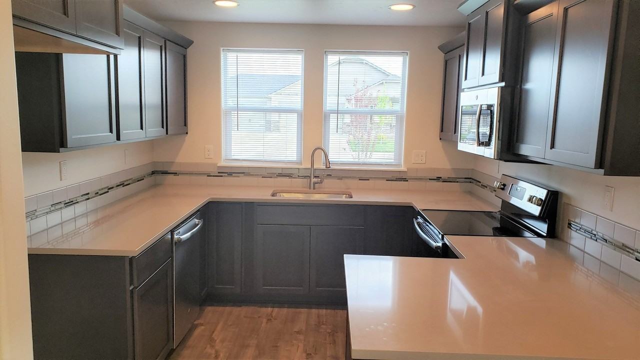 2380 W Coneflower St - Photo 2 of 7