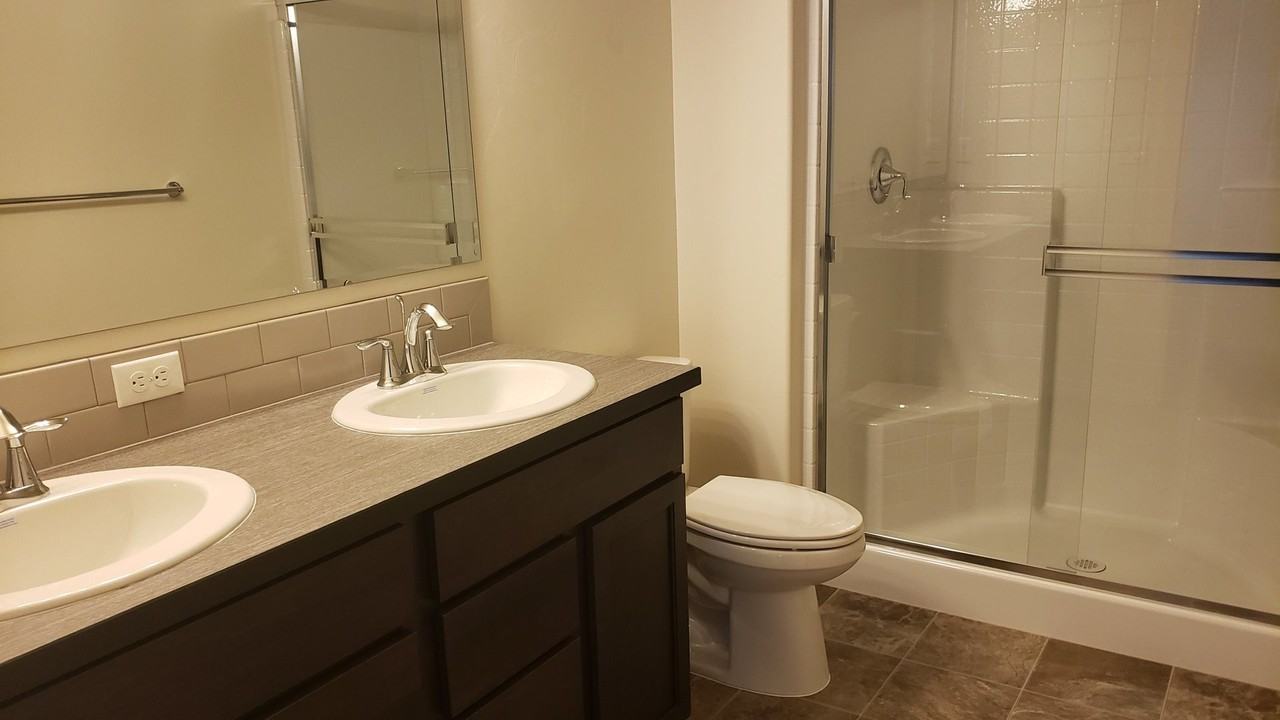 2380 W Coneflower St - Photo 5 of 7