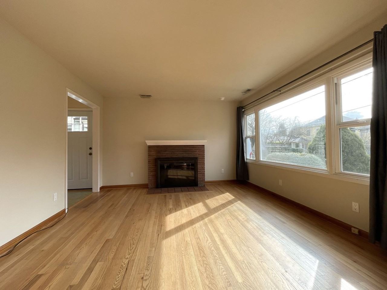 1341 Se Tenino St - Photo 4 of 23