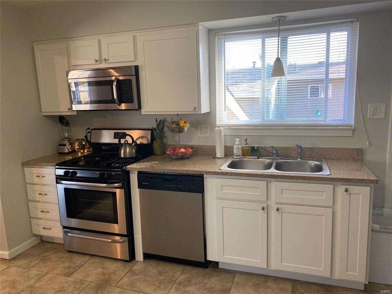 7 Edgeworth Ave - Photo 4 of 36