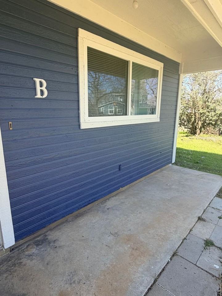 4129 Lakewood Dr #B - Photo 6 of 11