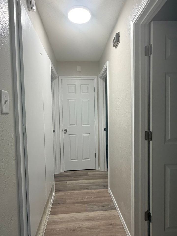 4129 Lakewood Dr #B - Photo 7 of 11