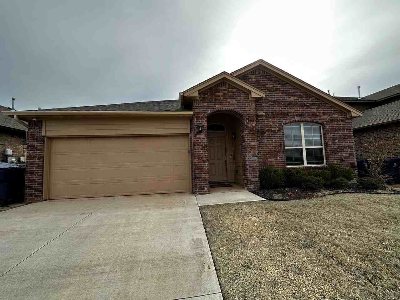 14816 Slippery Falls Cir - Photo 2 of 44