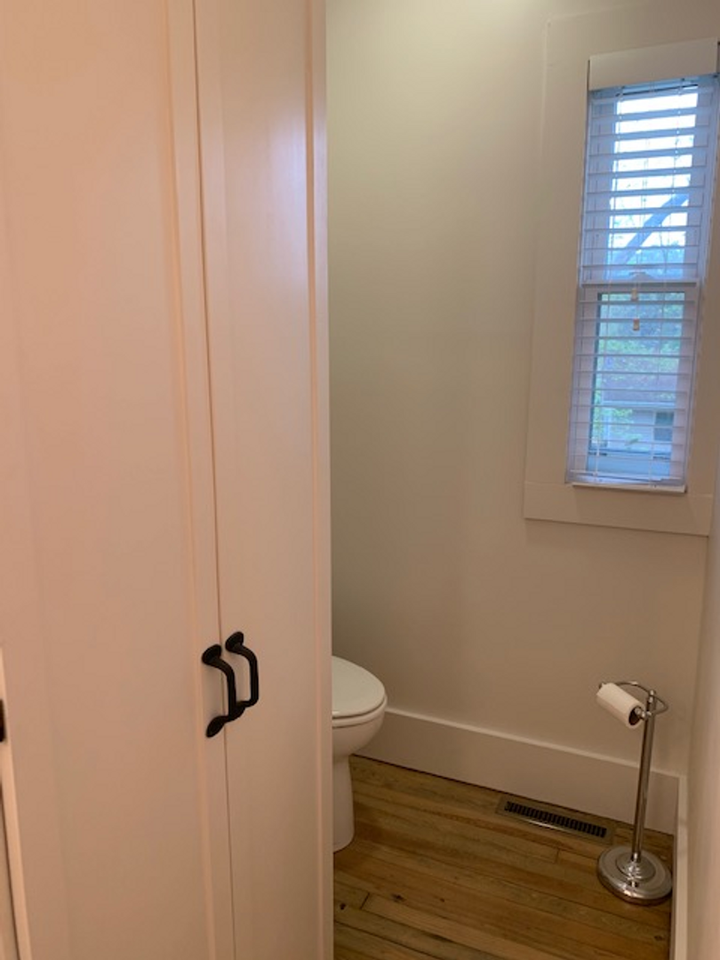 311 Myers St - Photo 4 of 11