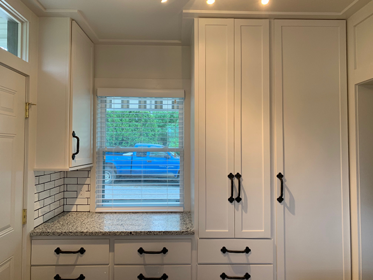 311 Myers St - Photo 3 of 11
