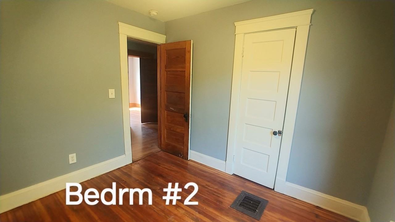 2125 W 81st St - Photo 4 of 8