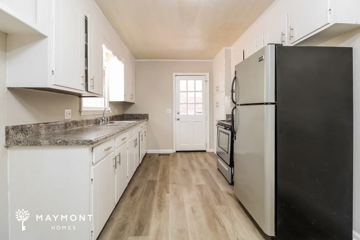 4248 Donavan Dr - Photo 6 of 15