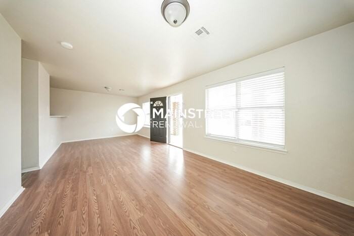 8709 Cedar Ridge Dr - Photo 2 of 17