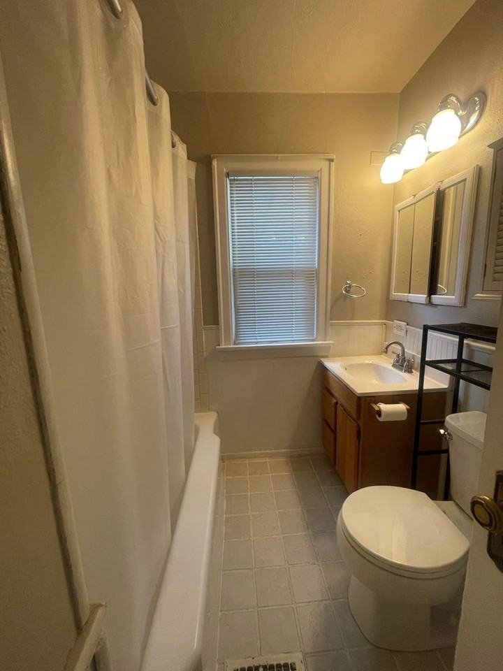 617 Yakima St - Photo 7 of 13