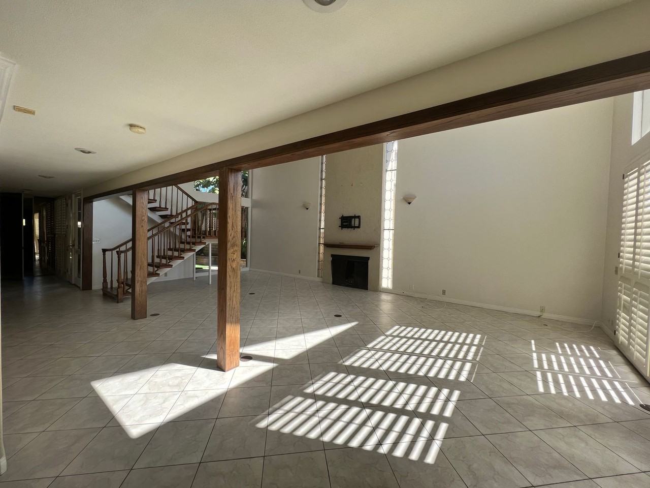 16365 Maruffa Cir - Photo 3 of 40