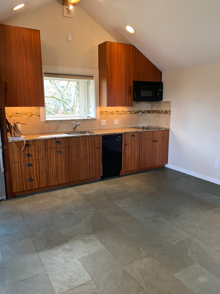 3115 3115 14th Ave S -Guest Cottage - Photo 4 of 10