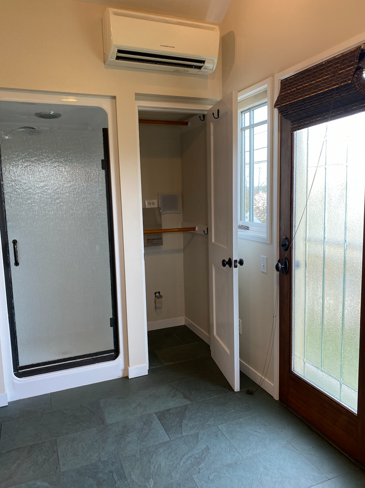 3115 3115 14th Ave S -Guest Cottage - Photo 7 of 10