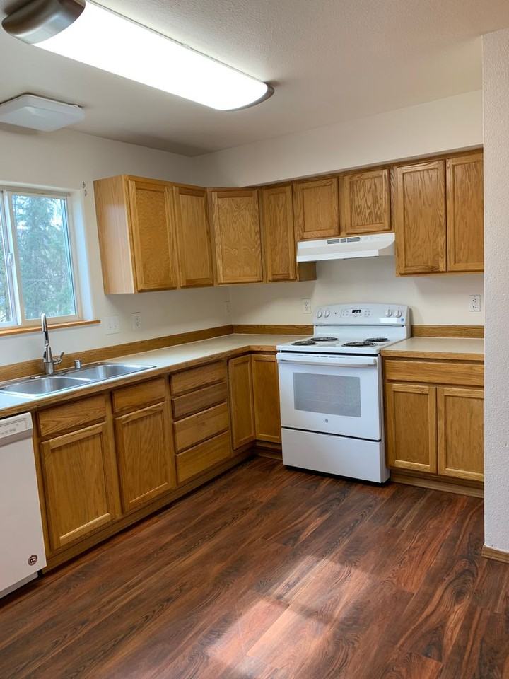 8160 Williwa Ave #A - Photo 2 of 34