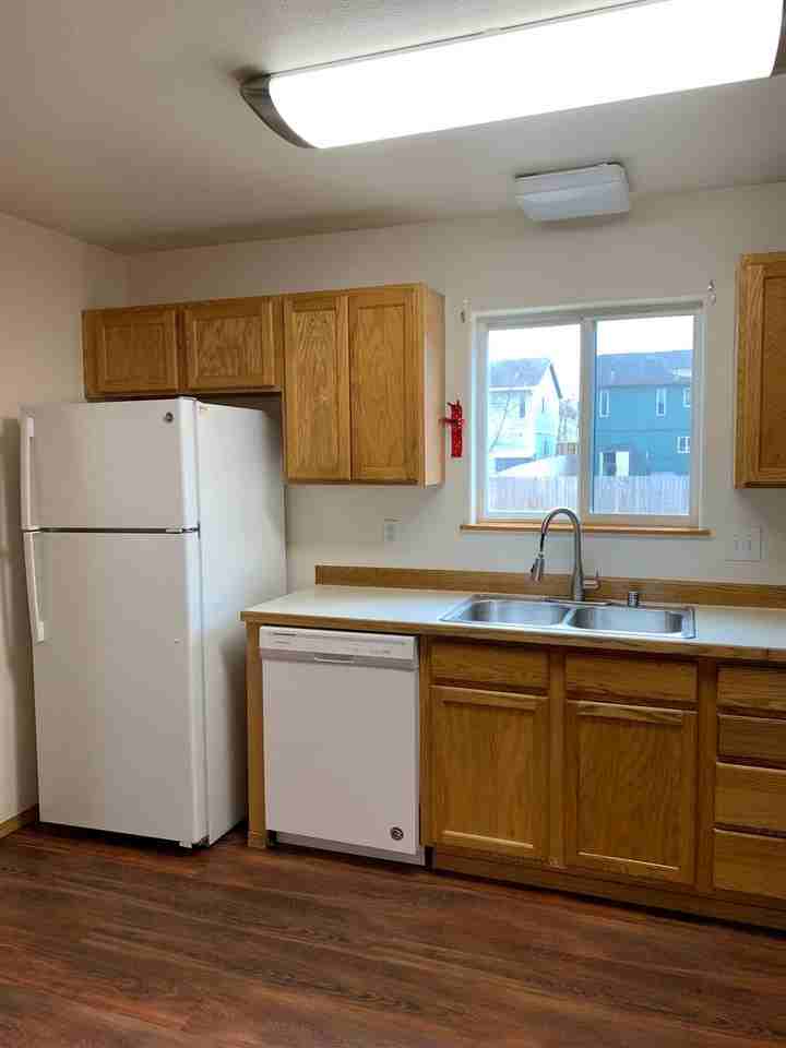 8160 Williwa Ave #A - Photo 3 of 34