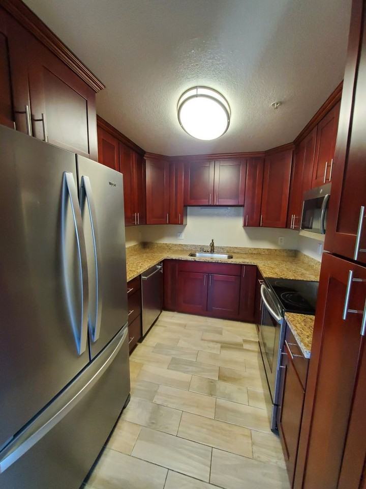 2425 S Norfolk St #102 - Photo 6 of 30