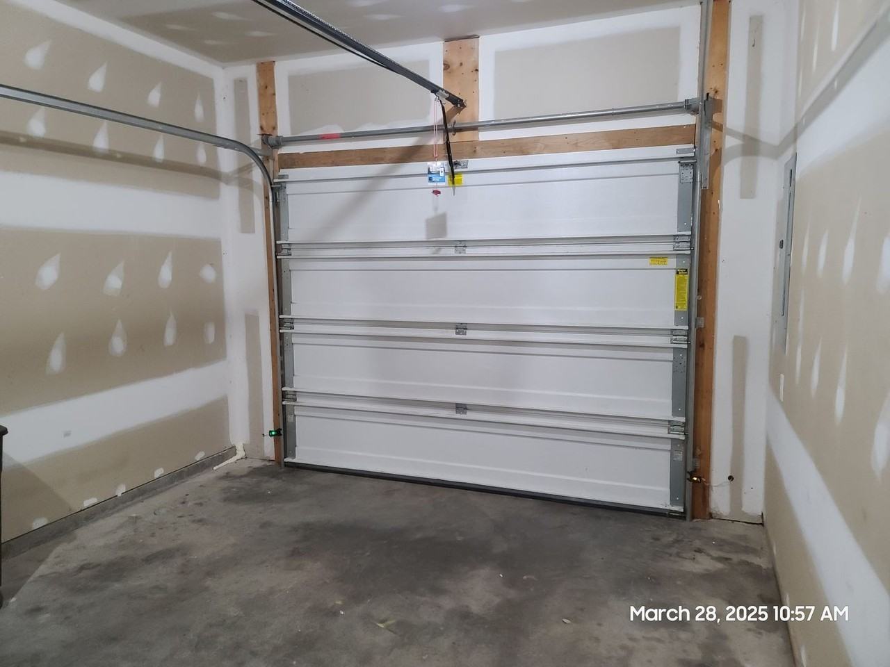 223 Crown Ct - Photo 7 of 50