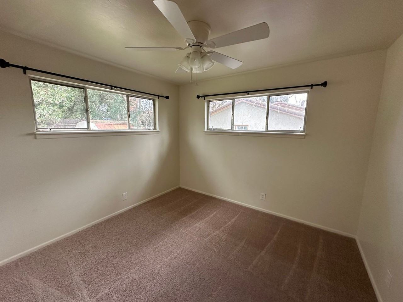 3120 Alder Way - Photo 6 of 9