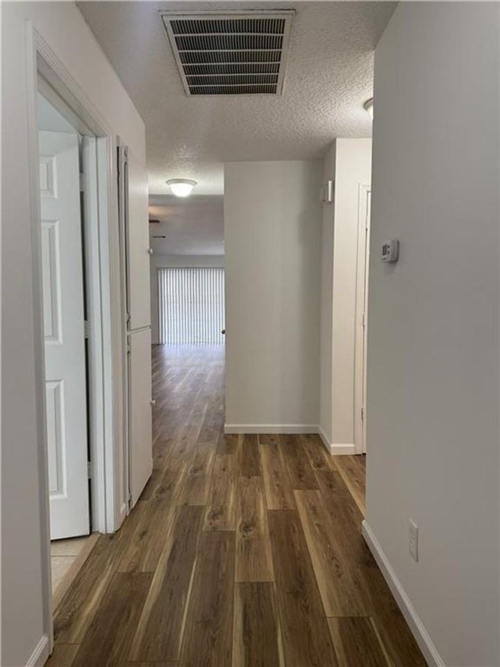 294 Windridge Dr - Photo 2 of 16