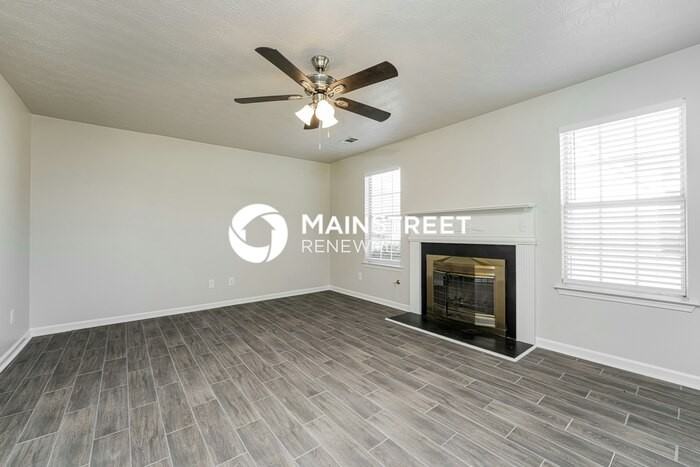 1714 Bennett Dr - Photo 2 of 18