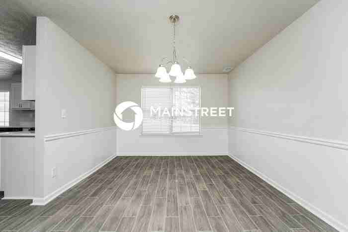 1714 Bennett Dr - Photo 5 of 18