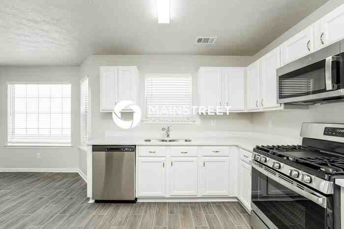 1714 Bennett Dr - Photo 7 of 18