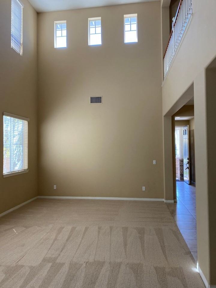 31860 Oregon Ln - Photo 4 of 28