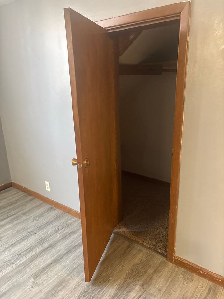1609 D Street - Photo 6 of 14