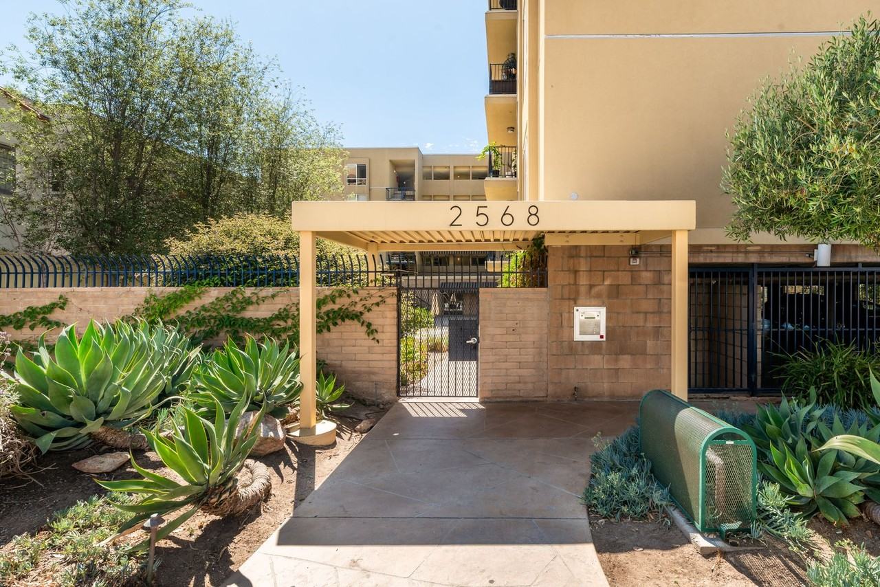 2568 Albatross St #5F - Photo 2 of 31