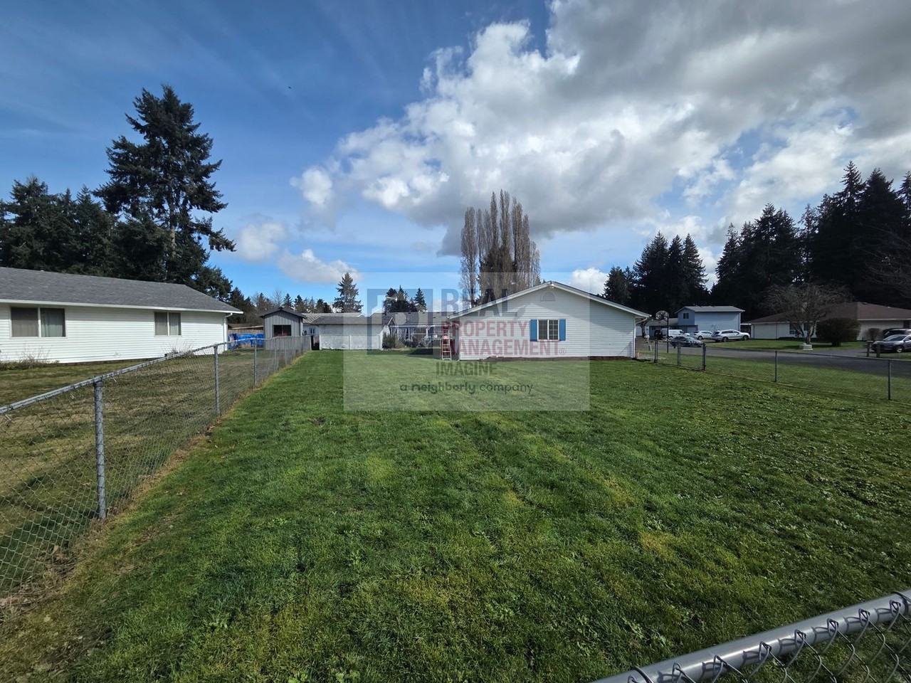 7811 6th Way Se - Photo 2 of 24