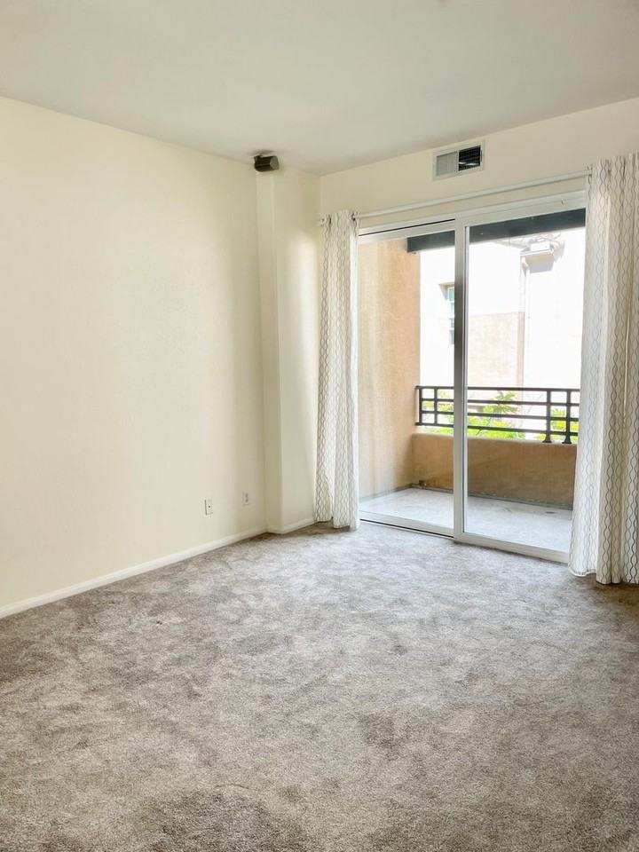 2817 Escala Cir - Photo 3 of 21