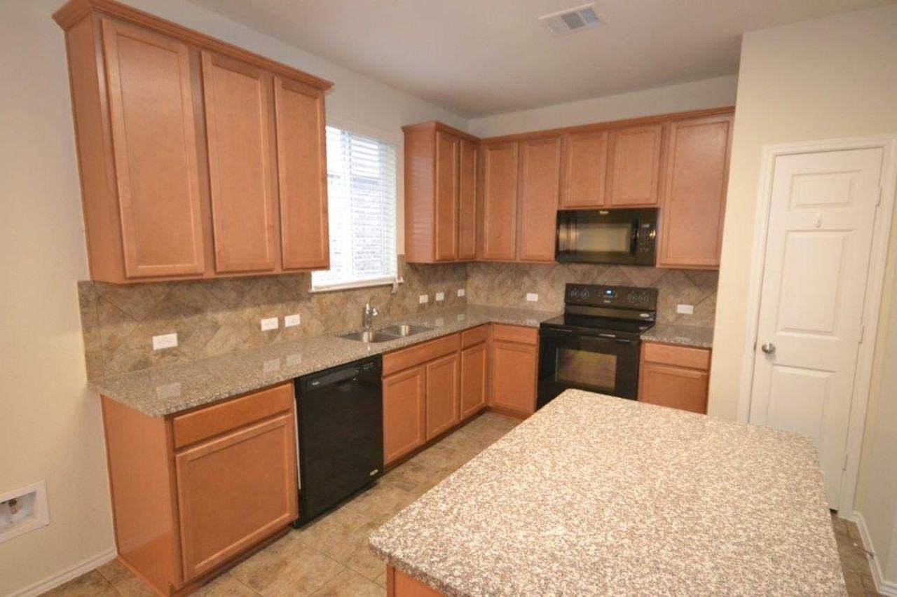 104 Sierra Mar Loop - Photo 4 of 19