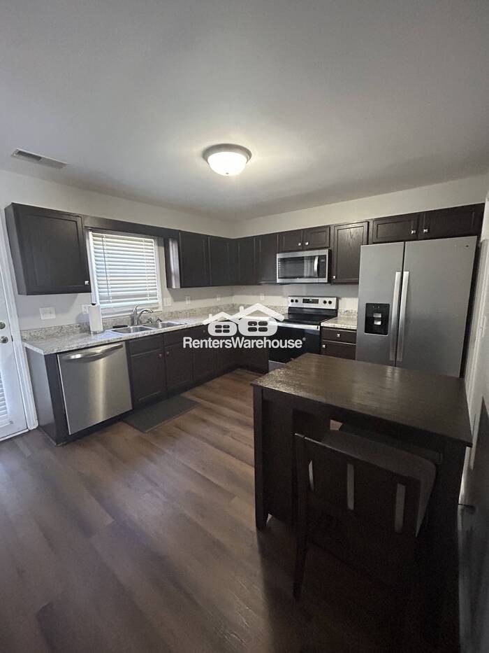 5132 Falling Creek Ln - Photo 5 of 24