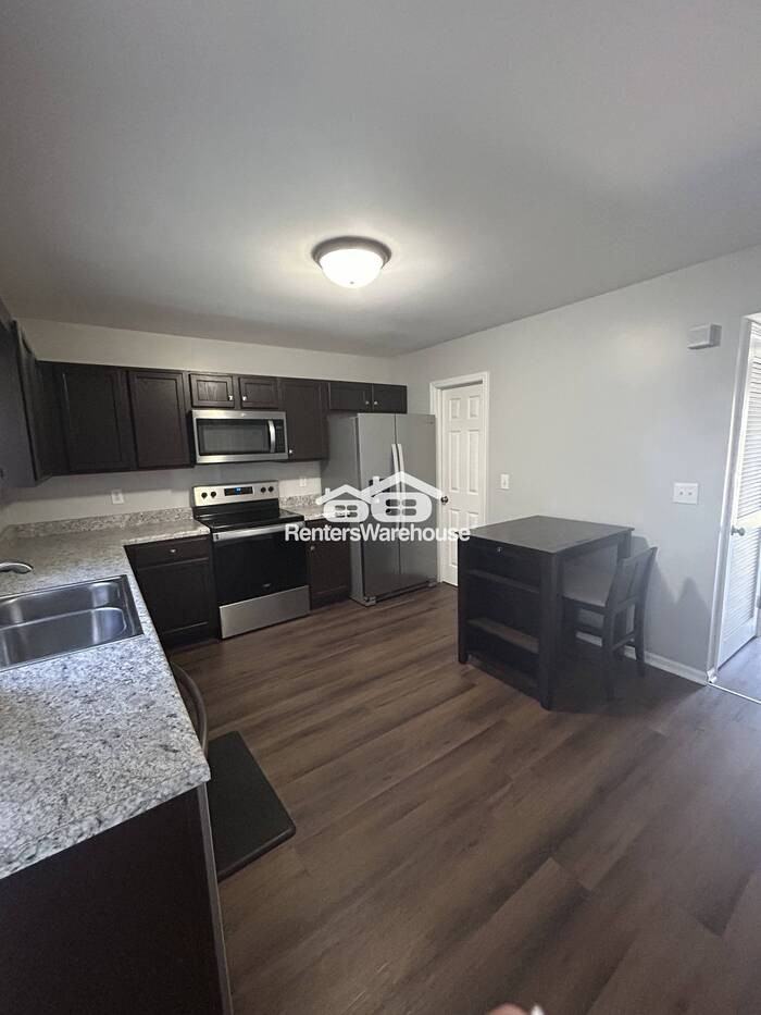 5132 Falling Creek Ln - Photo 7 of 24