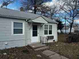 810 S Crestway - Photo 1 of 1