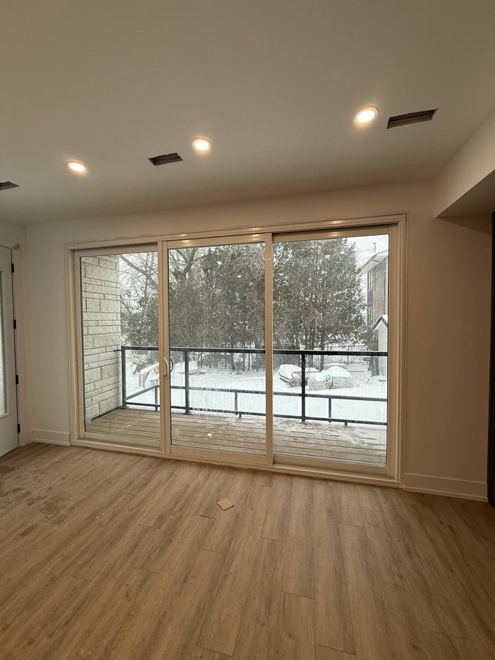 886 Byron Avenue #B - Photo 2 of 11