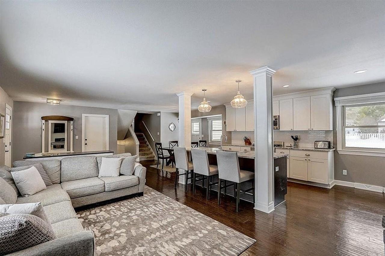 21810 Locksley Ln - Photo 5 of 29