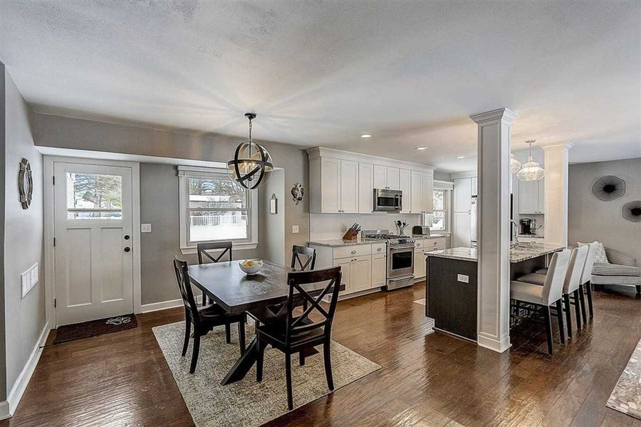 21810 Locksley Ln - Photo 7 of 29