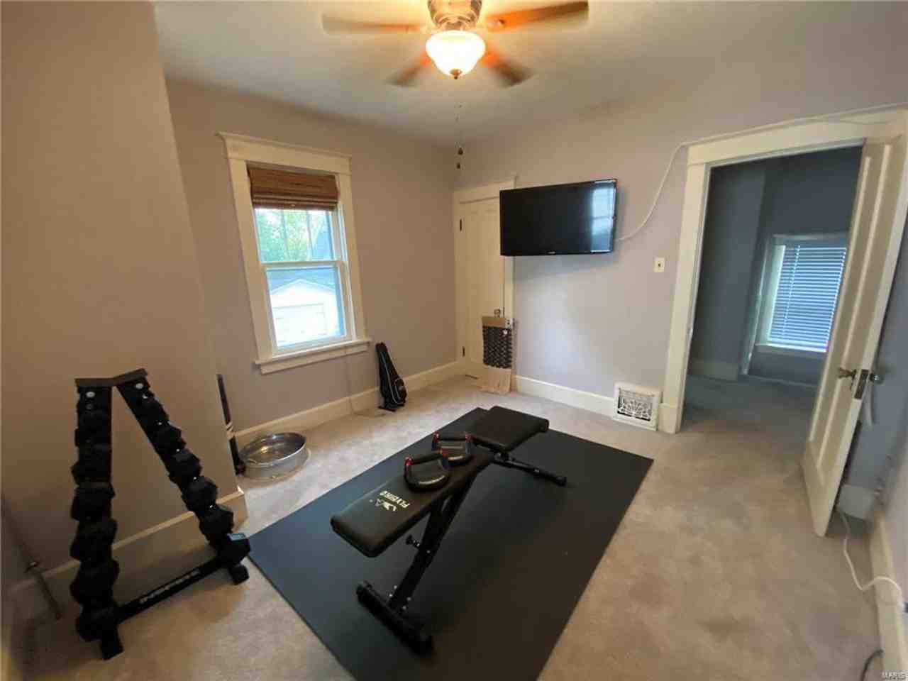 743 Clark Ave - Photo 7 of 37