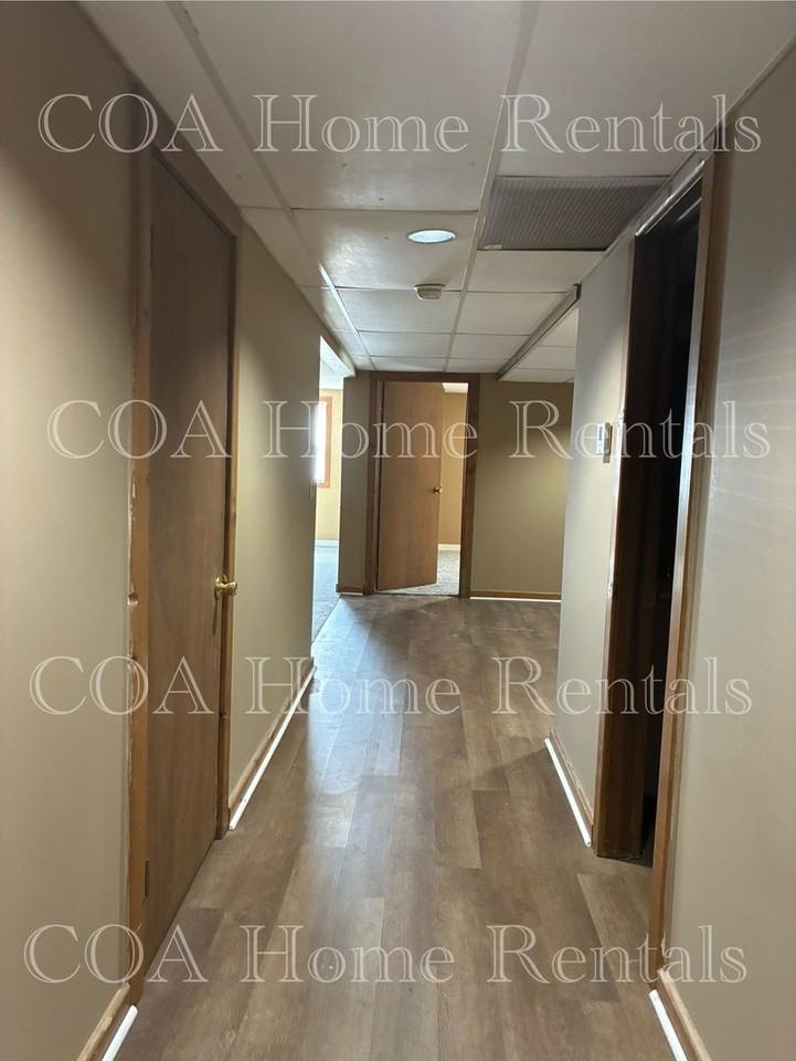 304 W Spring Ave - Photo 7 of 14