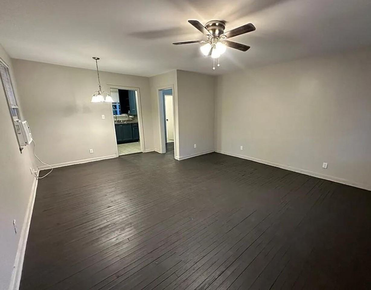 612 Albany St - Photo 3 of 13