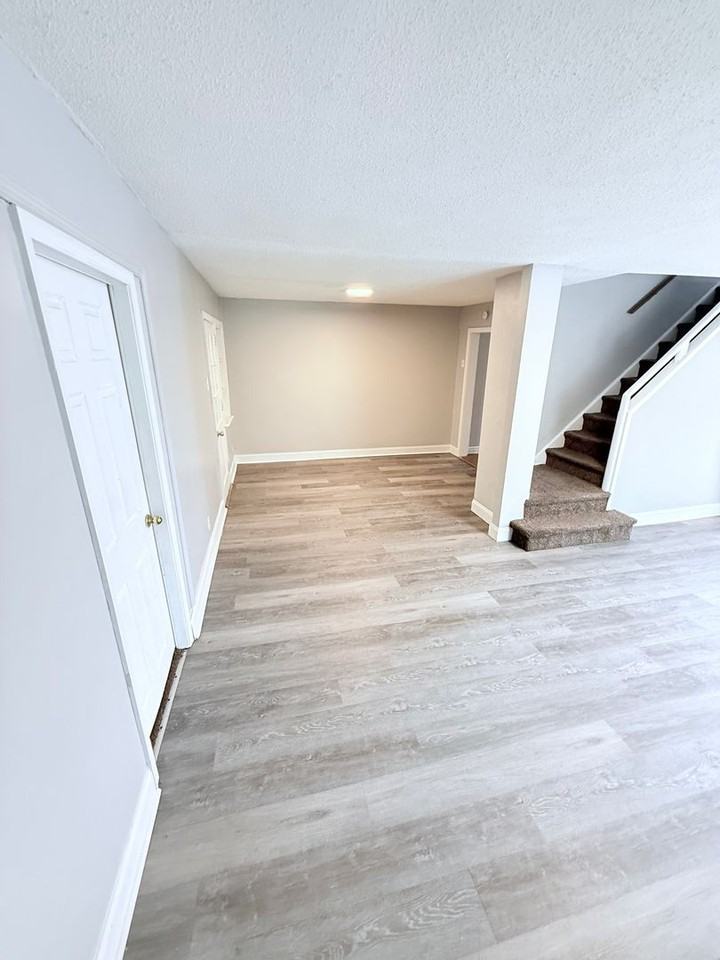 1400 Honan St - Photo 5 of 17