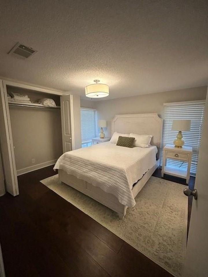 231 Menendez Ave - Photo 7 of 15